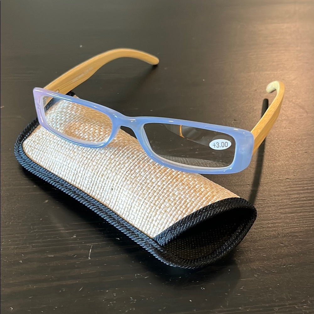 NEW Reading Glasses with Case